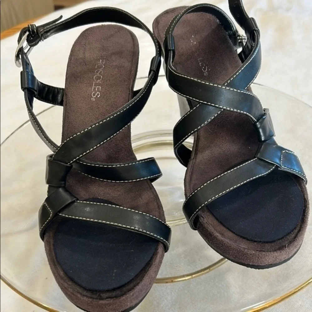 AEROSOLES Black Strappy Wedge Sandals Size 9.5